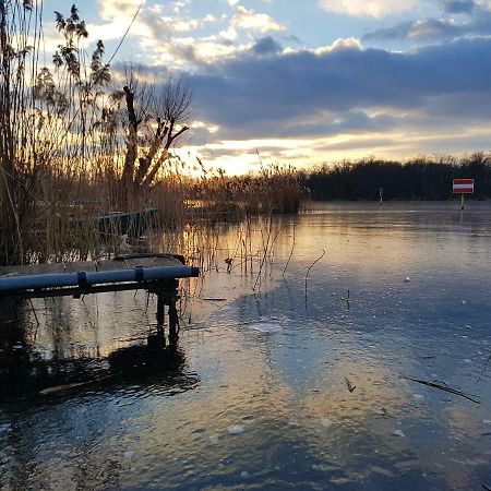 Gemuetliche Idylle Am Seddinsee Gosen Kültér fotó